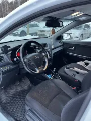 KIA RIO 2016 года, пробег 140255 км, VIN: Z94CC41BBHR432161.