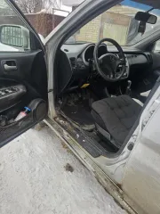 Honda HR-V 2003, марка: HONDA, модель HR-V, год изготовления: 2003, цвет: Белый (Серебристый), VIN JHMGH47503S203890, мощность двигателя, л. с. (кВт): 77 (105), вид собственности: индивидуальная. Особенности тех. состояния: коррозия на порогах и арках, левом и правом переднем крыле, вмятина на…