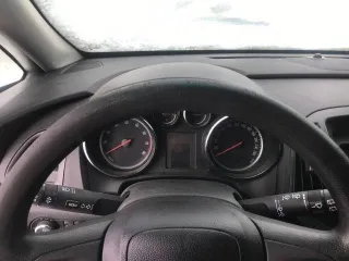 Opel Astra 2011 года
