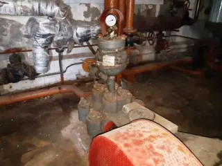 Недвижимое имущество: задание склада сырья, кадастровый номер 13:20:0401001:1685, площадь 648 кв.м; здание зернового склада, кадастровый номер 13:20:0401001:1692, площадь 1276,9 кв.м; здание склада цемента, кадастровый номер 13:20:0401001:1693, площадь 66,1 кв.м; здание погрузочно-разгрузочного…