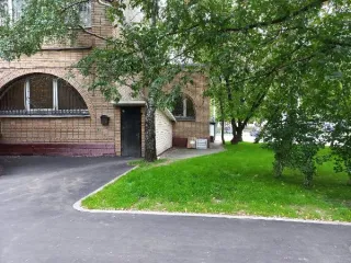 Нежилое помещение по адресу: г. Москва, ул. Шухова, д. 21, пом. 2П, общей площадью 77,9 кв. м, Подвал № 0, кадастровый номер: 77:05:0001006:7110. Назначение нежилого помещения: Свободное.