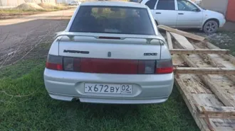 ВАЗ 2110, 2005 года, 59 лс, 300744 км. Легковой автомобиль, марка: ВАЗ, модель: 21101, год изготовления: 2005, цвет: молочно-белый серебристый, VIN: XTA21101050824301, ПТС: 63КУ839915, модель двигателя: 21114, тип двигателя: бензиновый, двигатель №: 1232637, мощность двигателя, л. с. (кВт)…