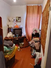 1/4 доли жилого дома 65,3 кв.м и земли 1355 кв.м, Оренбургская область. 1/4 доля в праве на жилой дом, площадь: 65,3кв.м., кадастровый номер: 56:02:1201001:2004, и 1/4 доля в праве на земельный участок, площадь: 1 355кв.м., категория земель: земли населенных пунктов, вид разрешённого использования…