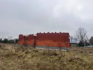 Недостроенный дом 176.8 кв.м и участок 1525 кв.м, Владимирская область. Жилой дом (недостроенный), площадью 176,8 кв.м., расположенный по адресу: Владимирская область, Судогодский район, сельское поселение Муромцевское, поселок Бег, Луговая ул, д.14, кадастровый (условный) номер: 33:11:130102:861…