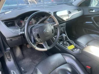 Транспортное средство Марка и модель: CITROEN С5 Идентификационный номер  VIN  VF7RD5FNAAL560498 2010 года выпуска. Автомобиль находится в залоге в ООО «Драйв Клик Банк». Техническое состояние хорошее, максимальная комплектация.