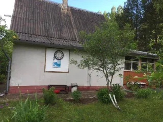 Жилой дом 101 кв.м и земельные участки 1095 кв.м и 1000 кв.м, Калужская обл. 1. Земельный участок, площадь 1095 кв. м., категория земель Земли населенных пунктов, адрес (местонахождение) Россия, обл. Калужская, г Калуга, д. Сокорево, кадастровый (условный) номер 40:25:000210:195. 2. Земельный…