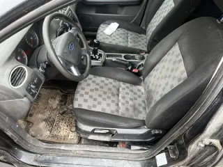 Ford Focus 2007, VIN: X9F4XXEED47M27303, 2007 г.в., рабочий объем двигателя 1798, цвет черный