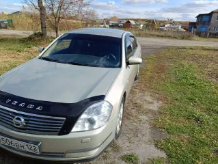 NISSAN TEANA 2007 Nissan Teana, 2007 года, 173 лс, 250000 км, АКПП Автомобиль марки НИССАН ТЕАНА 2.3, 2007 года выпуска, (VIN) JN1BAUJ31U0305586. Сочится масло из под прокладки клапанной крышки, расположенной под коллектором. Остальные недостатки на фото. Со слов Должника машина в родной краске…