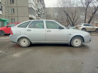 Lada Priora 2010 VIN: XTA217230A0102443, легковой автомобиль, модель: Lada 217230 Priora, год изготовления: 2010, цвет: светло серебристый металл, мощность двигателя 97.9 л.с (72 кВт), рабочий объём двигателя 1598 куб. см, комплектация «стандарт» без кондиционера, не работает электроусилитель руля…