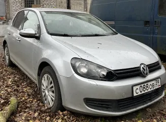Volkswagen Golf 2011 г.в. VIN WVWZZZ1KZBW227885. Имущество расположено по адресу: Калининградская область, г. Калининград, ул. Мусоргского, д. 19, двор. Ознакомление с имуществом осуществляется в рабочие дни с понедельника по пятницу с 10-00 до 17-00 (местное время). По предварительной записи по…