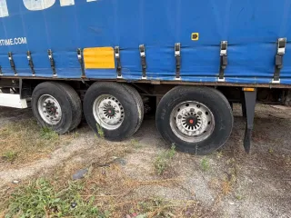 Krone SDP 27 полуприцеп 2006 полуприцеп, марка: Krone, модель: SDP 27 тентованный, год изготовления: 2006 г., идентификационный номер: WKESDP27061261595 Транспортное средство находиться на ответственном хранении на стоянке по адресу: Волгоградская область г. Михайловка, ул. Тишанская, 37 "Г"…
