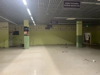 Нежилые помещения 5702.4 кв. м, гараж 2946 кв. м, земельный участок 5220 кв. м, Москва. Нежилые помещения (этаж 1, помещение VI - комната 1, помещение VIа - комната 1, помещение VII - комната 1, этаж 2, помещение IX комнаты 1-41, помещение VIII - комната 41, этаж 3, помещение XI - комнаты 1-42…