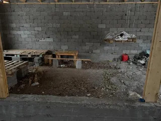 Земельный участок 665 кв.м и дом 98,5 кв.м Оренбургская область Земельный участок площадью 665 +/- 9 кв. м с кадастровым номером 56:47:0000000:1249 и объект незавершенного строительства проектируемое назначение жилое площадью застройки 98,5 кв. м степень готовности 80% с кадастровым номером…