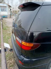 Toyota Estima, 2001 г.в., черный. VIN отсутствует, ПТС 25 УА 428618, госномер У343МС55. Двигатель: бензиновый, модель 2AZ 0554367, мощность 160 л.с. (120 кВт), объем 2362 см³. Кузов ACR30-0136199, экологический класс 3. Максимальная масса 2025 кг, масса без нагрузки 1640 кг. Произведено в Японии…