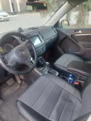 Volkswagen Tiguan, 2011 года, 150 лс, 350000 км, АКПП, Автомобили легковые: «Фольксваген Tiguan», 2011 года выпуска, VIN - XW8ZZZ5NZCG114032, государственный регистрационный знак - М152ЕА178, является совместно нажитым имуществом.