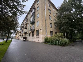Нежилое помещение 302.1 кв.м Санкт-Петербург Нежилое помещение, расположенное по адресу: Санкт-Петербург, ул. Краснопутиловская, д. 16/13, литера А, пом. 5-Н, площадь 302.1 кв.м, назначение: нежилое, наименование: нежилое помещение, этаж: подвал, кадастровый номер 78:15:0008206:1930. Право…