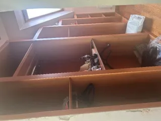 Жилой дом площадью 316,4 кв.м. с кадастровым номером 50:11:0000000:57610, расположенный по адресу 143581, РОССИЯ, Московская обл., Истринский р-н, д. Аносино ул. Зеленая, д. 6, Земельный участок площадью 1700 кв.м. с кадастровым номером 50:08:0050108:75 расположенный по адресу 143581, РОССИЯ…