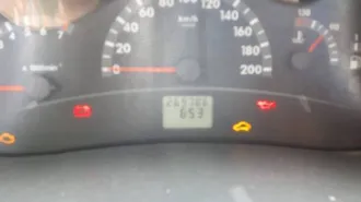 Автомобиль Лада 111930 Лада калина 2010 года выпуска, VIN ХТА111930А0122803, модель двигателя 11183 5286430, госномер Н769УМ32, регион, свидетельство о регистрации 99 41 509778, цвет темно-серый металлик, ПТС 39 ТХ 033788. Автомобиль не на ходу, требуются сварочные работы по машине.