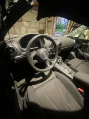 Audi A3 2017 года, 150 лс, АКПП. Модель: Audi A3; 2017 года выпуска; номер двигателя CZE 423023; VIN: WAUZZZ8VXH1060081. Авто после ДТП. Требуется многочисленный ремонт.
