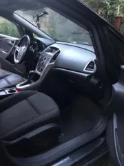 Opel Astra 2011 года, 115 л.с., 162040 км, АКПП. Легковой автомобиль, марка, модель: OPEL ASTRA, VIN: XUFPD6DD9B3026558, категория ТС – В, 2011 г.в., модель двигателя A16XER 20RJ6407, кузов: XUFPD6DD9B3026558, цвет кузова – черный, мощность двигателя, л.с. (кВт) – 115 (85), рабочий объем двигателя…