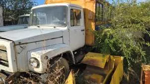 Бульдозер Б-170М1.01ЕК 2002 года, грн 75ЕХ 8781. Среднее неудовлетворительное состояние. Требует восстановления и проведения капитального ремонта основных агрегатов и узлов. Требует доукомплектации. Восстановление значительно затратно. Внешний вид неудовлетворительный. Реализуемое имущество…