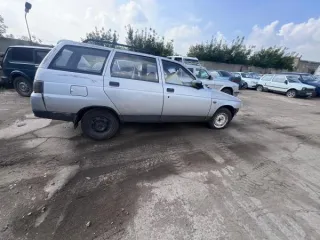 Автомобиль ВАЗ 21110, 2001 г.в., г/н О936АЕ55, VIN XTA21110010068359 Царапины, потертости, вмятины, сколы, ржавчина, глубокая коррозия, поверхностные и внутренние загрязнения. Отсутствует передний бампер, решетка радиатора, панель багажника, обшивка. Панель приборов разукомплектована. Ключ…