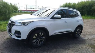Chery Tiggo 4 2021 года выпуска. VIN: LVVDB24B2MD136394. Цвет кузова: белый. Объем двигателя: 1971 см³. Мощность: 122,4 л.с. Тип: легковой автомобиль. Пробег: 74745 км.