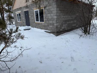 Земельный участок 665 кв.м и дом 98,5 кв.м Оренбургская область Земельный участок площадью 665 +/- 9 кв. м с кадастровым номером 56:47:0000000:1249 и объект незавершенного строительства проектируемое назначение жилое площадью застройки 98,5 кв. м степень готовности 80% с кадастровым номером…