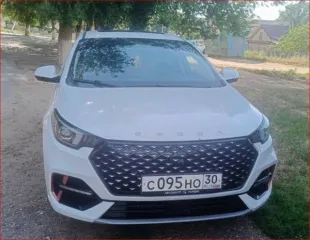 Omoda S5 2023 Omoda S5, 2023 года, 113 лс, АКПП еще автотранспортное средство со следующими характеристиками: Модель автомобиля: Omoda S5; 2023 года выпуска; номер двигателя SQRE4G15CAEPC01278; VIN: LVVDC21B2PD190347