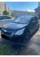 Chevrolet Cobalt, 2013, VIN: XWBJA69VJDA054489, номер кузова: XWBJA69VJDA054489, цвет черный, объем 1485 куб.см, мощность 78.0/106.08 кВт/л.с., легковой седан. На имущество наложены ограничения в виде запрета на регистрационные действия. Имущество принадлежит на праве собственности супругу…