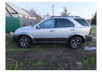 Kia Sorento 2004 года, 140 л.с., полный привод, АКПП. Марка - KIA; модель - SORENTO; год изготовления - 2004; VIN - KNEJC521855358956.