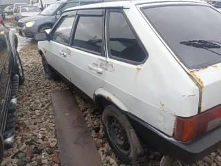 ВАЗ 21093 1998 транспортное средство ВАЗ 21093, государственный регистрационный знак Е410СУ/763, VIN XTA210930X2421911, 1998 год выпуска видимые дефекты: коррозия элементов кузова, повреждения ЛКП. Дополнительная информация: документы на вышеуказанное имущество отсутствуют. Имущество находится в…