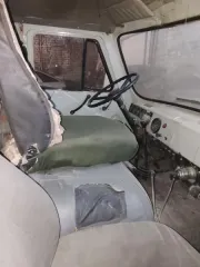 УАЗ-390994 грузовой 2007 года выпуска, идентификационный номер (VIN) XTT39099470491704, модель, № двигателя 42130Н*61206414, шасси (рама) № 37410070413023, кузов (кабина, прицеп) № 39090070209670, цвет кузова белая ночь, ПТС 73 ММ 477139.