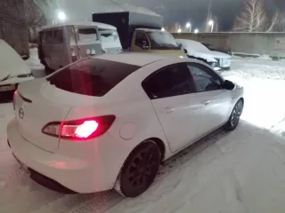 Mazda 3 2012 года, 105 л.с., 93990 км, АКПП, Легковой автомобиль Mazda 3, 2012 г.в., VIN: JMZBL12Z511527498, г/н Е816УР73, цвет белый.
