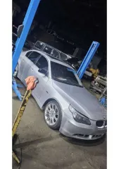 BMW 5 серии 2003 года, 170 лс, 253521 км, полный привод, АКПП. Автомобиль легковой, марка: BMW, модель: 520I, VIN: WBANA310X0B008448, гос. рег. номер: К679ТО124, год изготовления: 2003