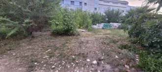 Земельный участок, площадь 251 +/- 6 кв.м., назначение: земли населенных пунктов, кадастровый номер: 63:01:0910008:1034 с ветхим строением, подлежащим сносу (общественный туалет) кадастровый номер: 63:01:0910008:982
Адрес: Россия, Самарская область, г. Самара, Михаила Сорокина, д. 1а