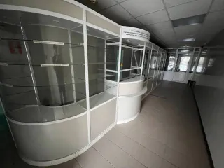 Аптечный пункт 69.3 кв.м, Пермский край. Встроенное помещение «Аптечный пункт готовых лекарственных средств на одно рабочее место», назначение: нежилое, площадь: 69,3 кв.м., этаж: 1, адрес: Пермский край, г. Березники, ул. 30 лет Победы, д. 42, кадастровый номер: 59:03:0400088:2797. В ЕГРН имеются…
