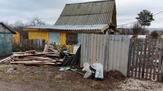 Нежилое здание 12 кв.м, земельный участок 474 кв.м, РТ, г. Агрыз Нежилое здание, пл. 12 кв.м., к/н 16:01:220103:1737 и земельный участок, пл.474 кв.м., к/н 16:01:220103:746 по адресу: РТ, г. Агрыз, тер. СНТ им. 50-летия Октября, ул. Восемнадцатая, з/у 1. 412 165,00 руб. (729 (II), Ахметдинова И.Р.)…