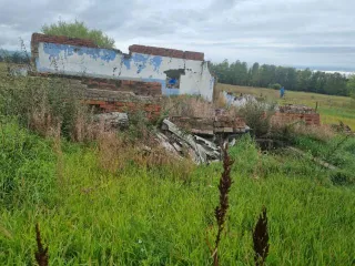 Земельный участок 2 000 004 кв.м, земельный участок 2 000 004 +/- 3 913 кв.м, общей площадью 2 000 004 +/- 3 913 кв.м, местоположение установлено относительно ориентира, расположенного в границах участка. Почтовый адрес ориентира: Забайкальский край, Читинский район, а/д Chita-Romanovka, падь…