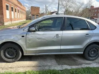 Volkswagen Polo 2018, легковой автомобиль, год выпуска: 2018, VIN: XW8ZZZ61ZKG009616, цвет: серебристый. Имущество является предметом залога ООО МФК "ПСБ Финанс".