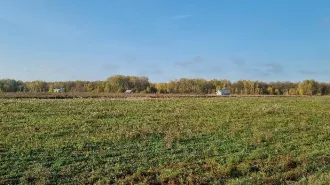 Право долгосрочной аренды земельного участка общей площадью 1 100 485 кв.м, кадастровый номер 02:47:000000:1823, адрес: Местоположение установлено относительно ориентира, расположенного в границах участка. Почтовый адрес ориентира: Республика Башкортостан, р-н. Уфимский, с/с. Николаевский, д…