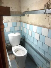 Двухкомнатная квартира 45,9 кв.м в состоянии «требует косметического ремонта» по адресу: Республика Башкортостан, Мелеузовский район, г. Мелеуз, ул. Ленина, д. 133, кв. 131. Кадастровый номер: 02:68:010502:3809. Имущество является предметом залога ПАО Сбербанк. Имеется задолженность по коммунальным…