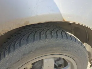 Nissan Cefiro 1997 года, 155 лс, 258148 км, АКПП. Транспортное средство, 1997 года выпуска, цвет белый (светло-серый). Заводится, на ходу. После аварии. Перед надо переваривать, и усиливать. Ест масло. Все пороги и арки переваривать, дно тоже гнилое, стойки, стаканы под замену. Коробка передач…