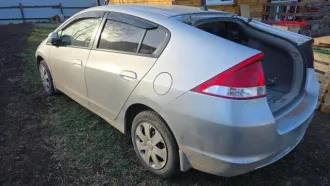 Honda Insight, 2009 года, 88 лс, 185581 км. Год выпуска – 2009; номер кузова: ZE2-1181193, цвет - серый.