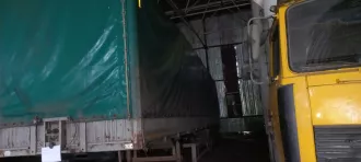 Полуприцеп МАЗ 975800-3010, государственный регистрационный знак ЕА 4617 13rus.