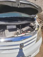 Автомобиль Toyota Alphard 3.0, 2005 года выпуска, белого цвета, VIN MNH10-0073316. Годные остатки. Имущество продается в том виде, в каком оно есть, в случае продажи возврату/обмену не подлежит. За скрытые дефекты имущества Продавец ответственности не несет.