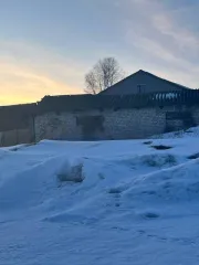 Земельный участок 821 кв.м и квартира 56.7 кв.м, Самарская область. Земельный участок, площадь 821 кв.м, адрес: Самарская область, Исаклинский район, село Ключи, ул. Школьная, кадастровый номер: 63:19:0206003:39. Квартира, площадь 56.7 кв.м, назначение: жилое, адрес: Самарская область, Исаклинский…