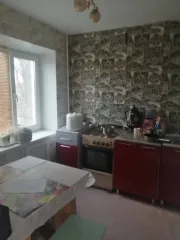 Квартира 28.2 кв.м, Саратовская область, 1/2 доля. Адрес: Россия, Саратовская область, Саратовский район, поселок Красный Октябрь, улица Нефтяников, дом 39, квартира 64. Кадастровый номер: 64:32:052434:122. Вид собственности: долевая, размер доли: ½. Жилое назначение, 3 этаж. Тип перекрытий -…