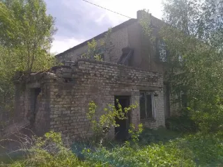 Дом лесной пропаганды 470,7 кв.м, Переславль-Залесский, Ярославская область, расположенное по адресу: Ярославская область, м.о. Переславль-Залесский, г. Переславль-Залесский, ул. Железнодорожная, д. 1, с земельным участком, в составе: Дом лесной пропаганды, кадастровый номер 76:18:010823:12…