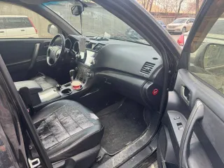 TOYOTA HIGHLANDER 2012, автомобиль марки TOYOTA модель HIGHLANDER 2012 г.в., VIN-номер JTEES41A502194927. Для получения всей имеющейся информации (в том числе фото) необходимо направить запрос на адрес эл. почты (в теме письма указать ФИО должника): pasko.torg80@yandex.ru либо по телефону +7(916)…